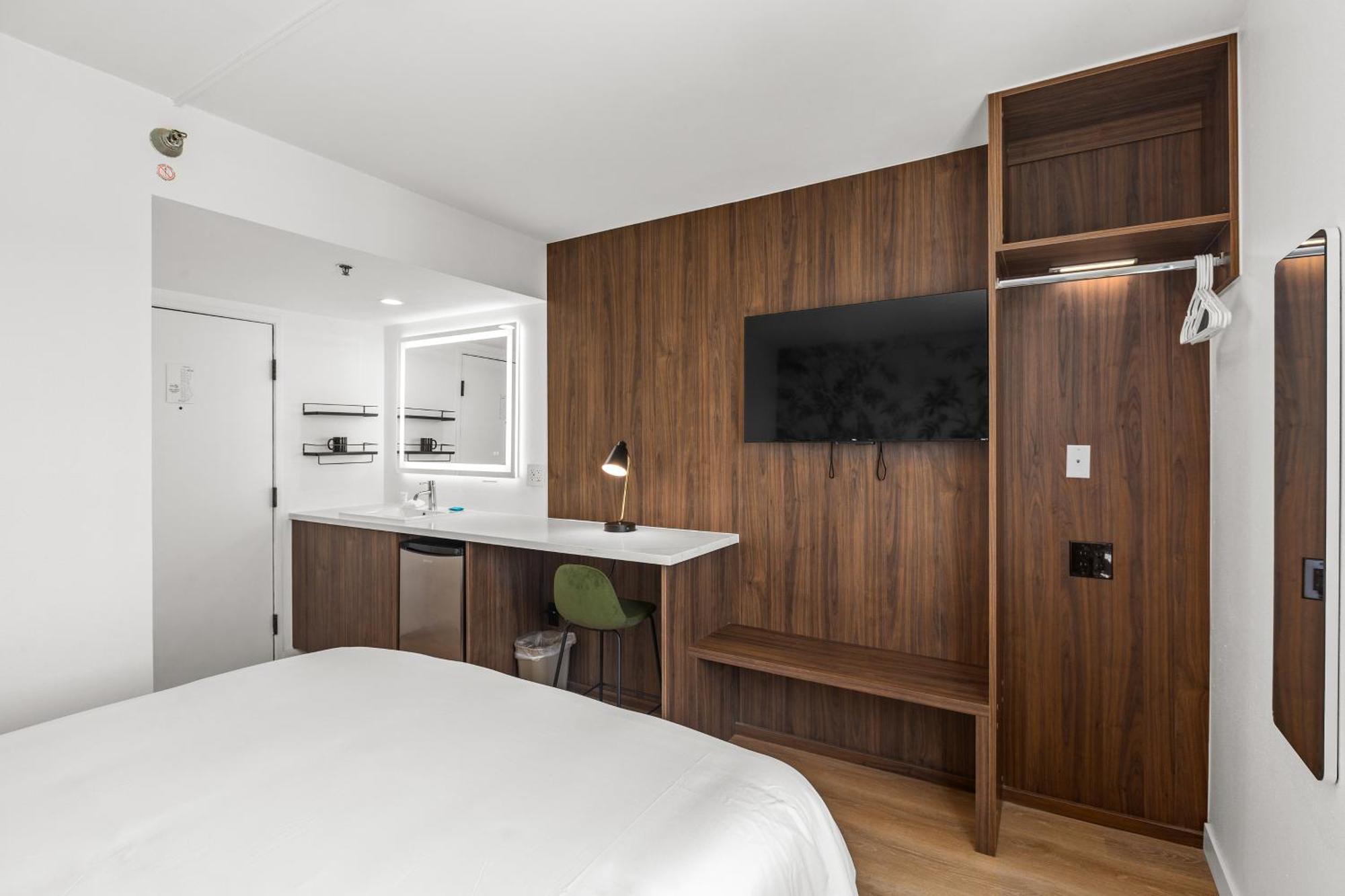 Uptown Inn - Limited Service Apart-Hotel Сан-Диего Экстерьер фото